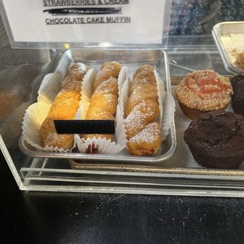 Kihei Caffe - Desserts Near Me - Kihei, Hawaii