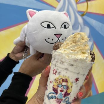 Turn Dough - Ferrero Rosher - Ice Cream & Frozen Yogurt Near Me - Los Angeles, California Turn Dough - Ferrero Rosher - Ice Cream & Frozen Yogurt Near Me - Los Angeles, California