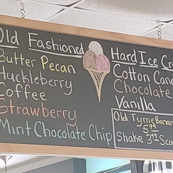 Steffens Restaurant - Dessert cherry cobbler (homemade) or ice cream - Diners Near Me - Kingsland, Georgia Steffens Restaurant - Dessert cherry cobbler (homemade) or ice cream - Diners Near Me - Kingsland, Georgia