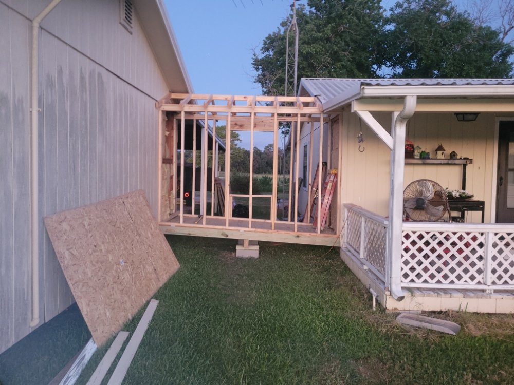 Slide of 4L Roofing & Construction