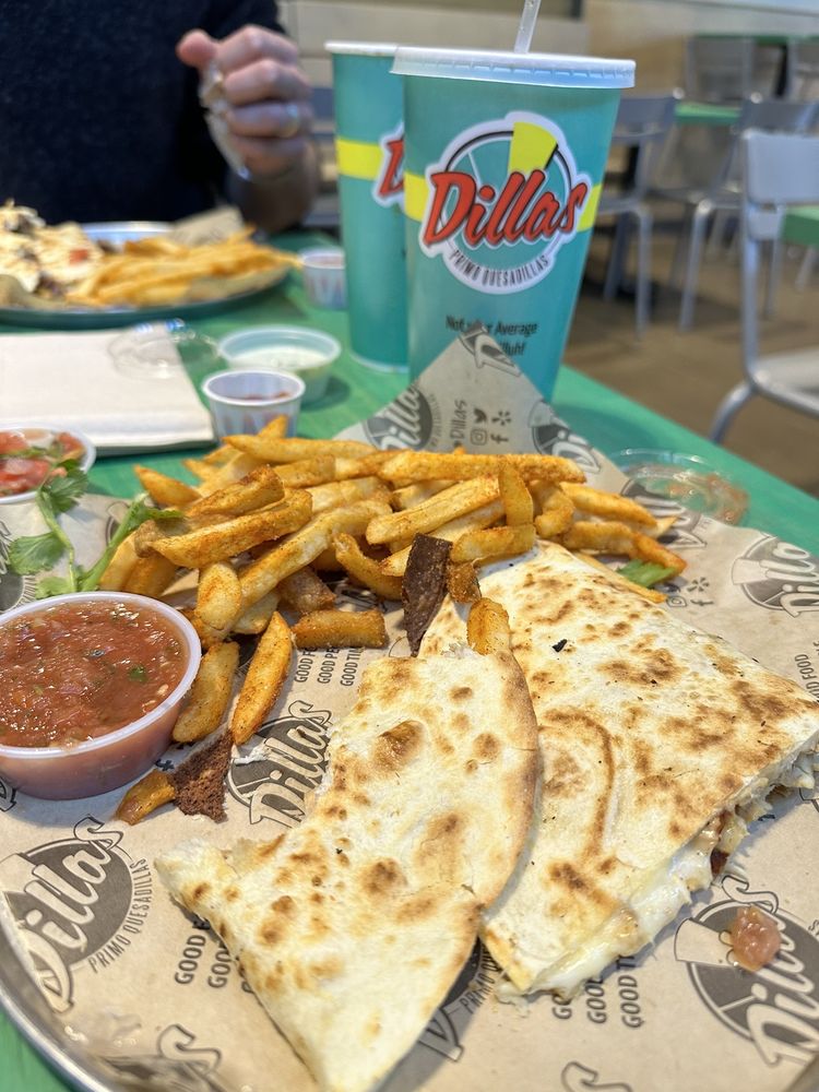 Dillas Quesadillas