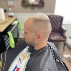 Ashleys Sharp Cuts