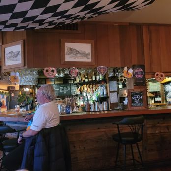 Uli's Restaurant - Pub decor. - German Near Me - White Rock, British Columbia