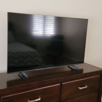 Jay’s TV Mounting - Before picture - TV Mounting Near Me