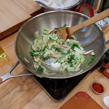 Sur La Table - Lightly frying vegetables for our noodles - Kitchen Supplies Near Me - Newport Beach, California