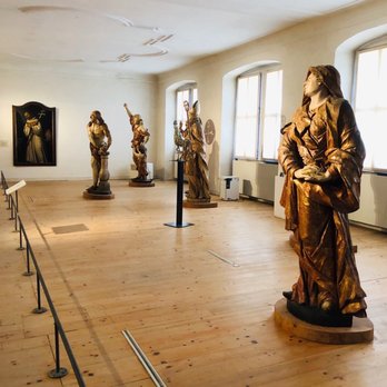 Kloster Eberbach - Kloster Eberbach: Barockfiguren des Mainzer Hofbildhauers Burkard Zamels um 1690 - Landmarks & Historical Buildings Near Me - Eltville im Rheingau, HE
