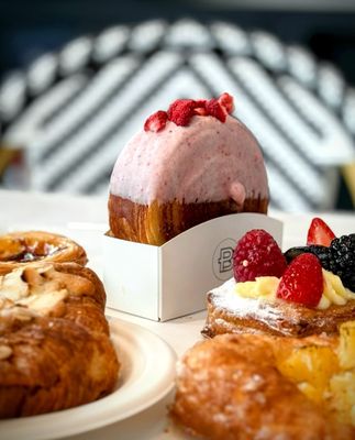 Paris Baguette by null