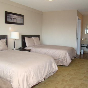 Shoreside Inn & Suites - Photo - Hotels Near Me - Wabamun, Alberta Shoreside Inn & Suites - Photo - Hotels Near Me - Wabamun, Alberta