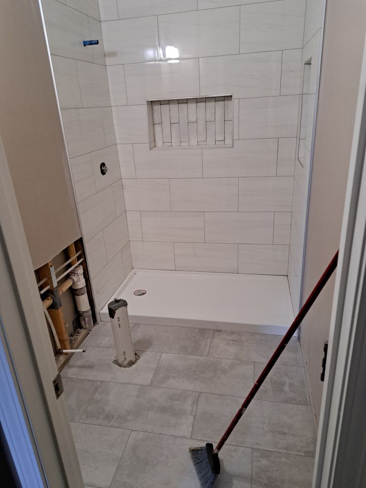 Slide of Angel Construction Broker