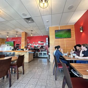 Little Minh's - Vietnamese Near Me - Burnaby, British Columbia