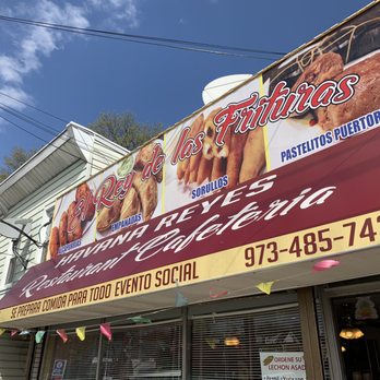 Havana Reyes - Front Not really fancy but delicious food - Cuban Near Me - Newark, New Jersey Havana Reyes - Front Not really fancy but delicious food - Cuban Near Me - Newark, New Jersey