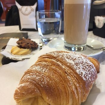 Il Pappagallo - Juice Bars & Smoothies Near Me - Rome, RM