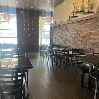Sawasdee Thai Cuisine - Inside seating - Thai Near Me - Sacramento, California Sawasdee Thai Cuisine - Inside seating - Thai Near Me - Sacramento, California
