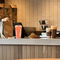 Starbucks - Mobile Pick up area