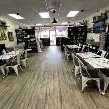 Sweet A's - Sitting area and books. - Bookstores Near Me - Pittsburg, California