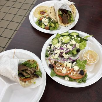 Papu’s Cafe - GYRO SANDWICH, GREEK SALAD, GYRO SANDWICH PLATTER - Middle Eastern Near Me - Kansas City, Missouri Papu’s Cafe - GYRO SANDWICH, GREEK SALAD, GYRO SANDWICH PLATTER - Middle Eastern Near Me - Kansas City, Missouri