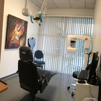 Fariborz Farnad, DMD - state of art office - Oral Surgeons Near Me - Oxnard, California Fariborz Farnad, DMD - state of art office - Oral Surgeons Near Me - Oxnard, California