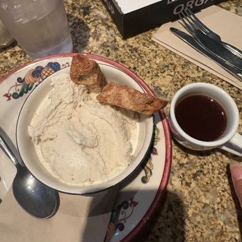 Pisa Lisa - From the dessert list....affogato (espresso shot over vanilla ice cream....was delicious!! - Pizza Near Me - Sedona, Arizona