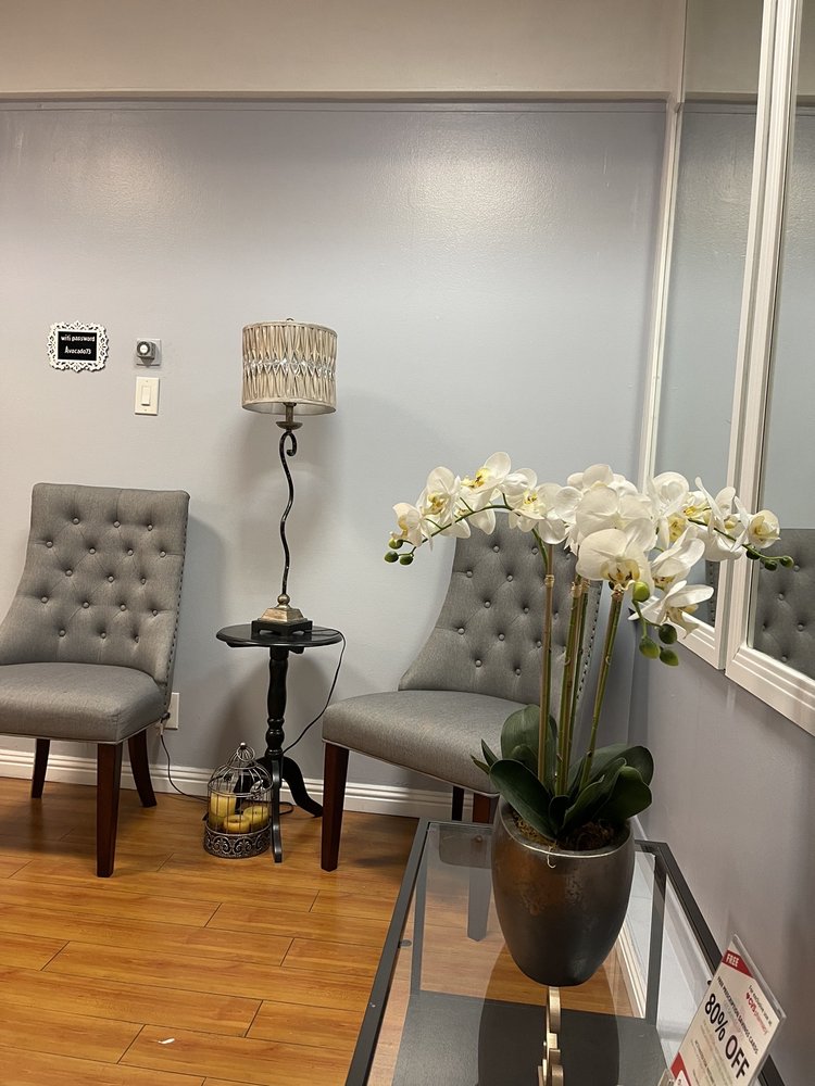 VIVIAN BANARIA, DMD Updated September 2024 40 Reviews 5300 Santa