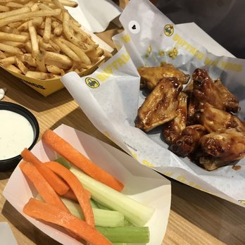 Buffalo Wild Wings - Sports Bars Near Me - Kaneohe, Hawaii