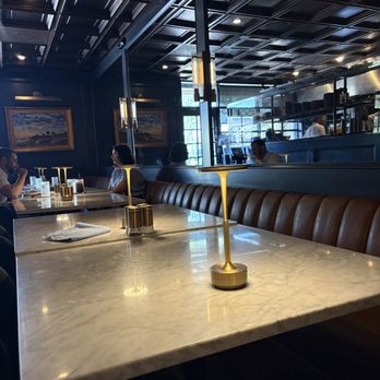 The Lick - Cozy Interior - American Near Me - Charleston, South Carolina