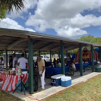 Riverside Park - Pavilion - Parks Near Me - Coral Springs, Florida Riverside Park - Pavilion - Parks Near Me - Coral Springs, Florida