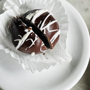Malbec & More - Oreo chocolate truffle balls - Wine Bars Near Me - Lantana, Florida