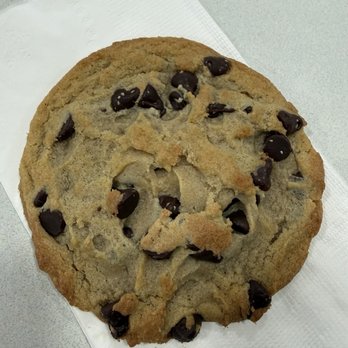 Classic Pizza Restaurant III - Chocolate chip cookie - Pizza Near Me - Bolton, Massachusetts Classic Pizza Restaurant III - Chocolate chip cookie - Pizza Near Me - Bolton, Massachusetts