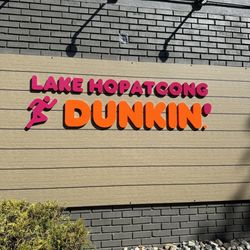 Dunkin' - Beautiful renovation !!