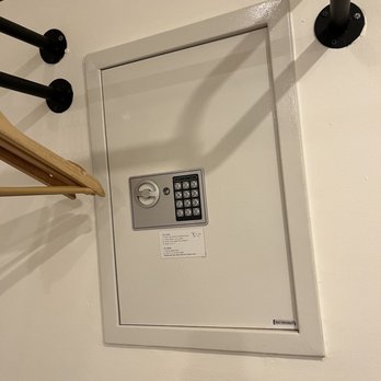 Doxie Hotel - Safe. - Hotels Near Me - New York, New York