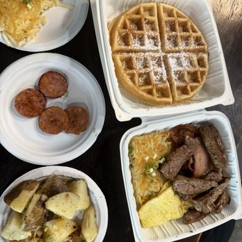 808 Grindz Cafe - Breakfast - Hawaiian Near Me - Kailua-Kona, Hawaii