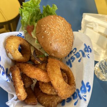 Splash Cafe - Chicken Sandwich - American Near Me - Pismo Beach, California