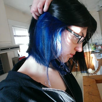 Judy Jetson - Top is black, underside is electric blue :) - Hair Salons Near Me - Cambridge, Massachusetts