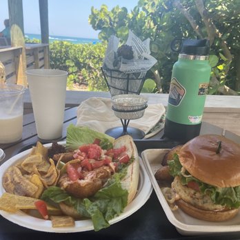 Seaside Café - Shrim Po' boy, Conch Burger, Conch Fritters, Piña Colada Smoothie - American Near Me - Stuart, Florida Seaside Café - Shrim Po' boy, Conch Burger, Conch Fritters, Piña Colada Smoothie - American Near Me - Stuart, Florida