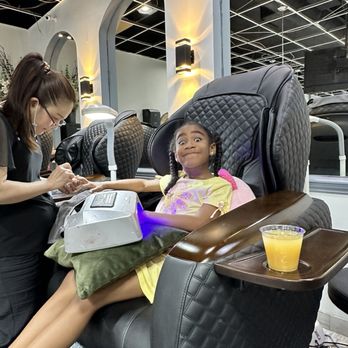 CANDLE NAIL & SPA & MASSAGE - Updated February 2026 - 234 Photos & 244 Reviews - 2918 Oak Lawn