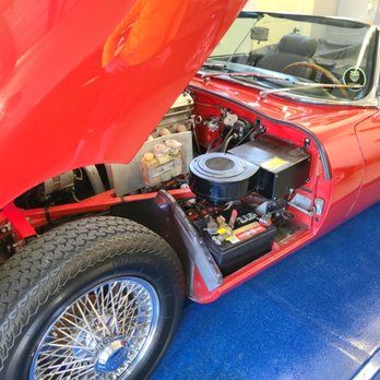 Eroad Car Battery Replacement - 1969 Jaguar Battery Replacement - Roadside Assistance Near Me - Davie, Florida
