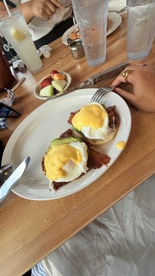 Boulevard Bistro by null