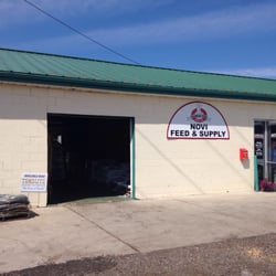 Novi Feed & Supply - Outside store