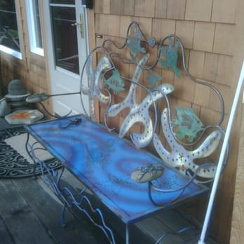 Sweet Homes Vacation Rentals - sweet art everywhere at Heron's Cove - Vacation Rentals Near Me - Yachats, Oregon Sweet Homes Vacation Rentals - sweet art everywhere at Heron's Cove - Vacation Rentals Near Me - Yachats, Oregon
