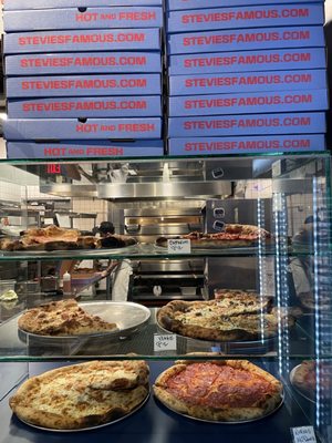 Stevie's Famous Burien by null