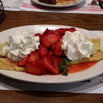 Heidi's Of Gresham - Delicious Strawberry Crepes - American Near Me - Gresham, Oregon Heidi's Of Gresham - Delicious Strawberry Crepes - American Near Me - Gresham, Oregon
