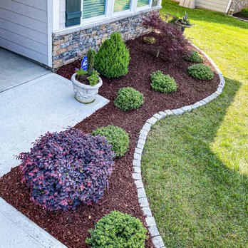 Green Grounds Landscaping - a front yard with landscaping - Lawn Services Near Me Green Grounds Landscaping - a front yard with landscaping - Lawn Services Near Me