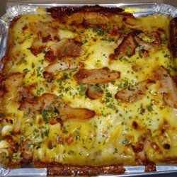 Pizza Hut - Creamy Chicken Alfredo Pasta.    Regular size.  A meal for one. Very unique.