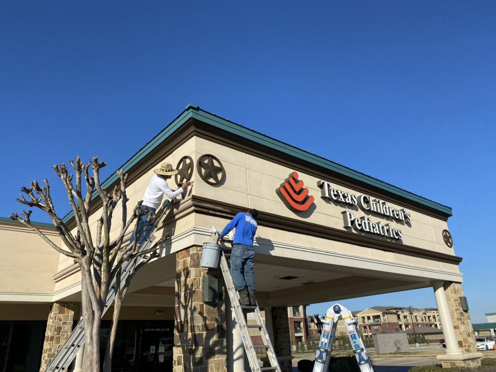 Slide of Hinojosa Waterproofing