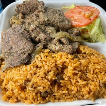 Montes Grocery & Deli - Steak dinner...photo by @phil_eatsfood - International Grocery Near Me - Buffalo, New York