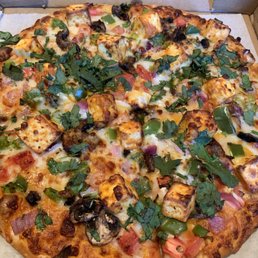 Amazing!!! Paneer tikka masala pizza! 10/10 Stars Amazing!!! Paneer tikka masala pizza! 10/10 Stars