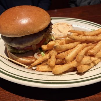 Blackfinn Randhurst Grill - Burger and fries - Sports Bars Near Me - Mount Prospect, Illinois