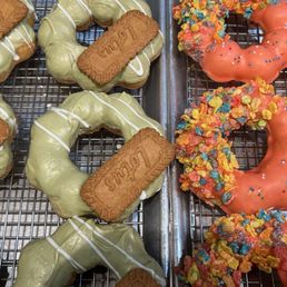 Very creative on their donuts and design, not sugary and sweet like other donut shops Very creative on their donuts and design, not sugary and sweet like other donut shops
