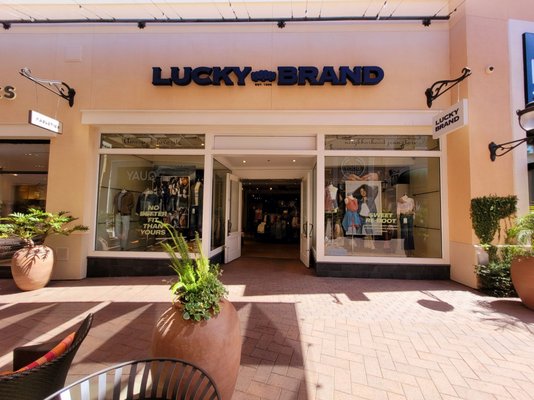 LUCKY BRAND JEANS - 29 Photos \u0026 31 