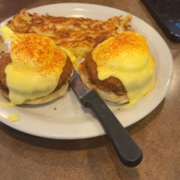 Crab Cakes Benedict